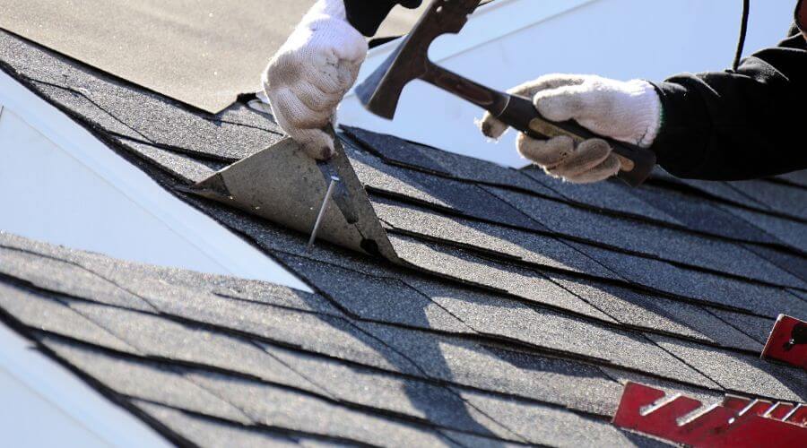 Professional gutter cleaning in Yankton, SD